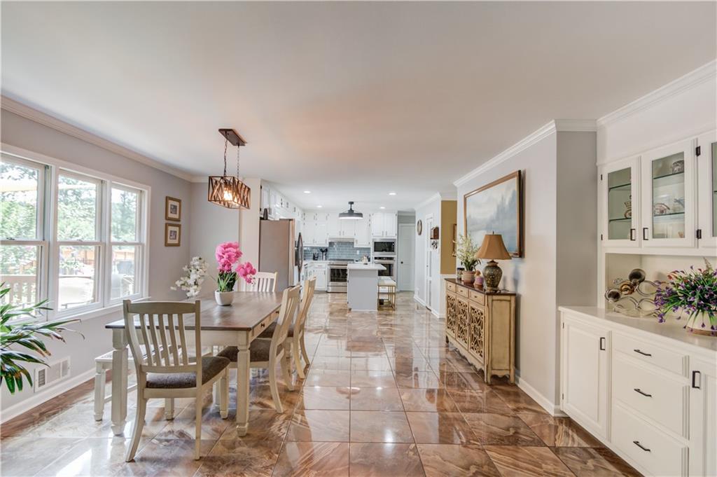 710 HAMBRICK Drive SW