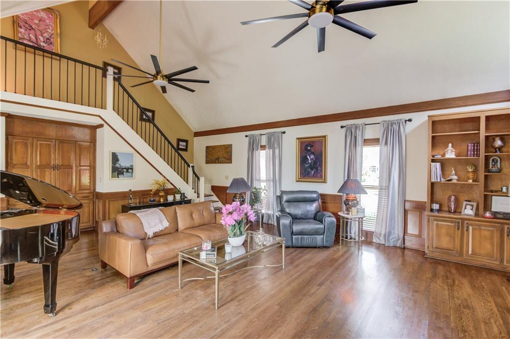 710 HAMBRICK Drive SW