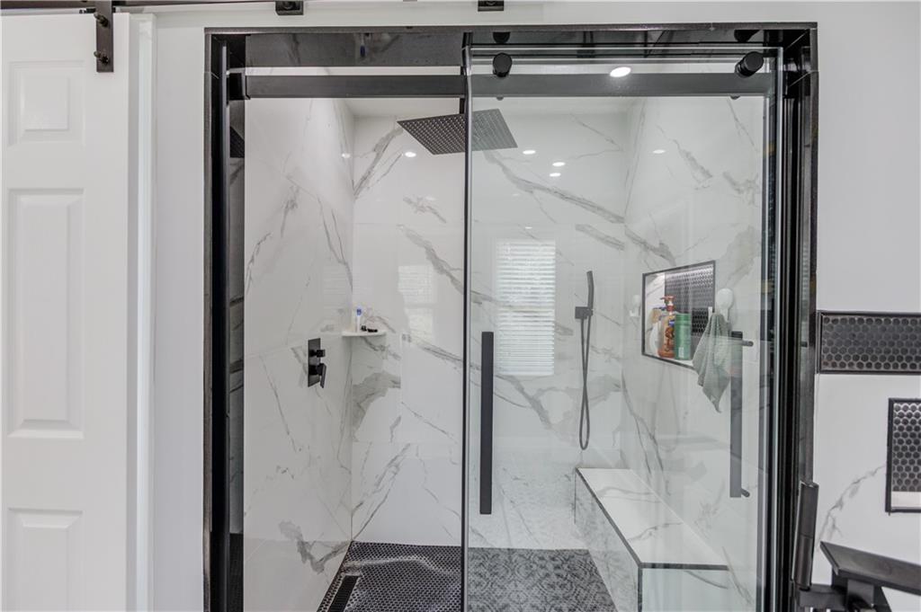 710 HAMBRICK Drive SW