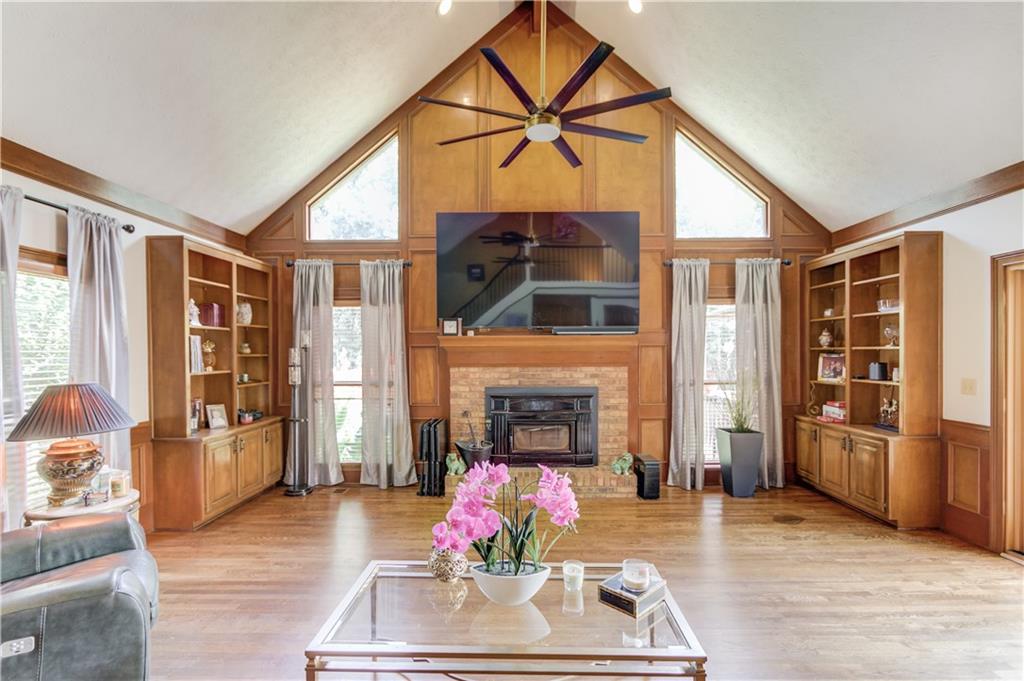 710 HAMBRICK Drive SW