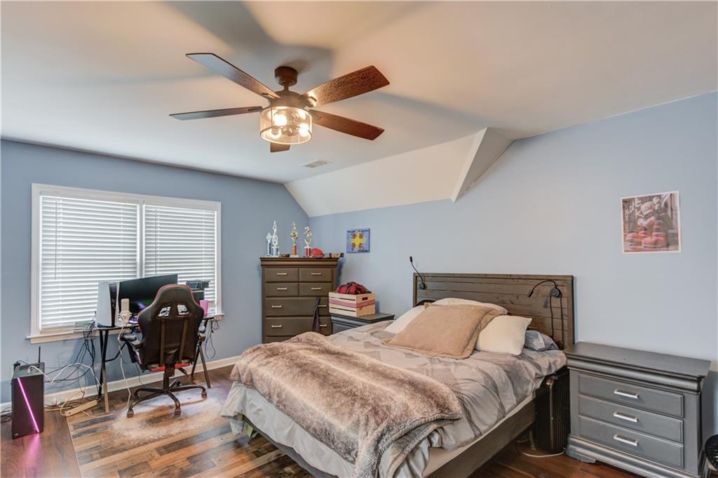 710 HAMBRICK Drive SW