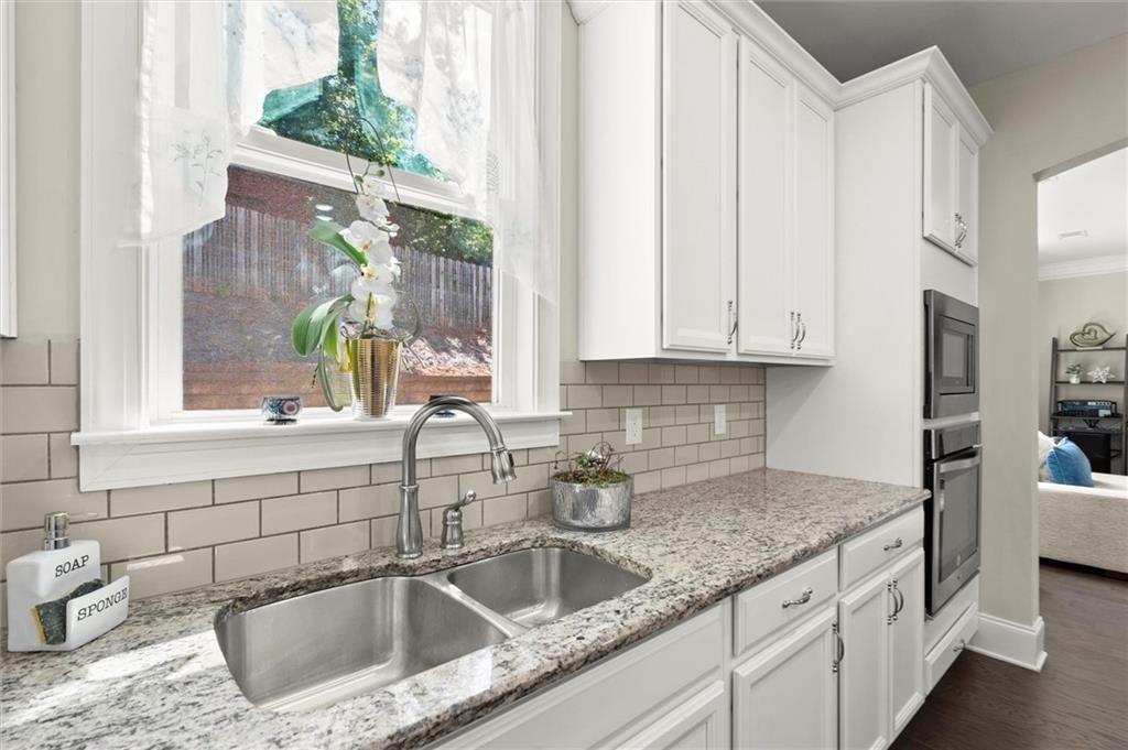 1620 Brook Ivy Drive