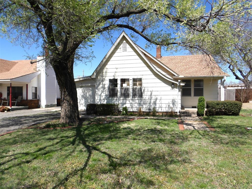 225 NW 1st Street