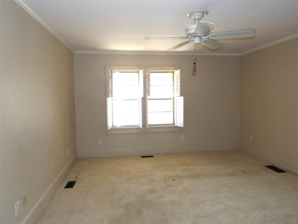 225 NW 1st Street