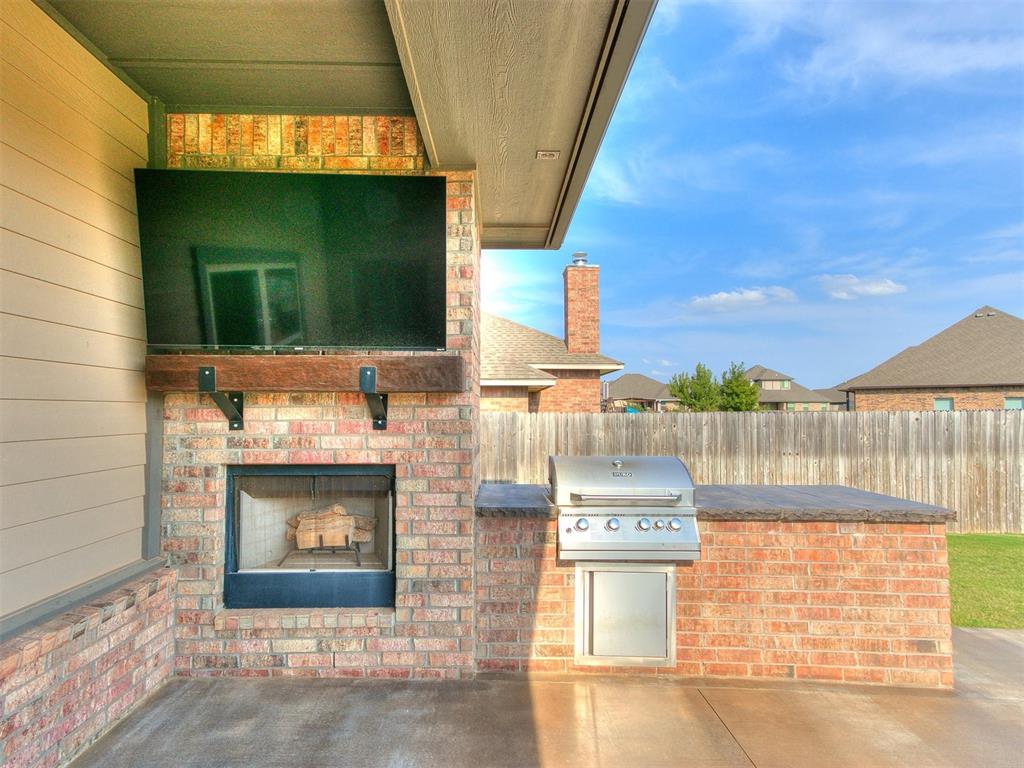 11024 NW 8th Street