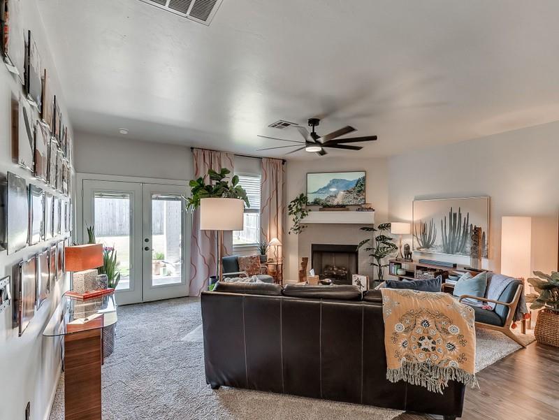 2340 Alta Vista Lane