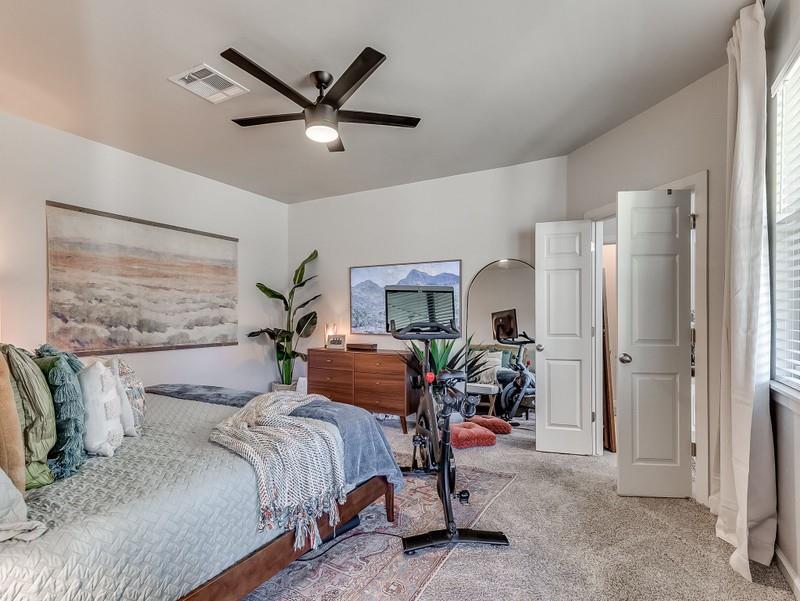2340 Alta Vista Lane