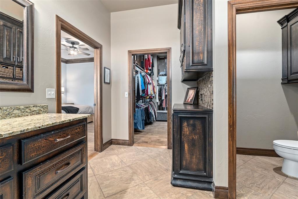 1155 County Street 2923