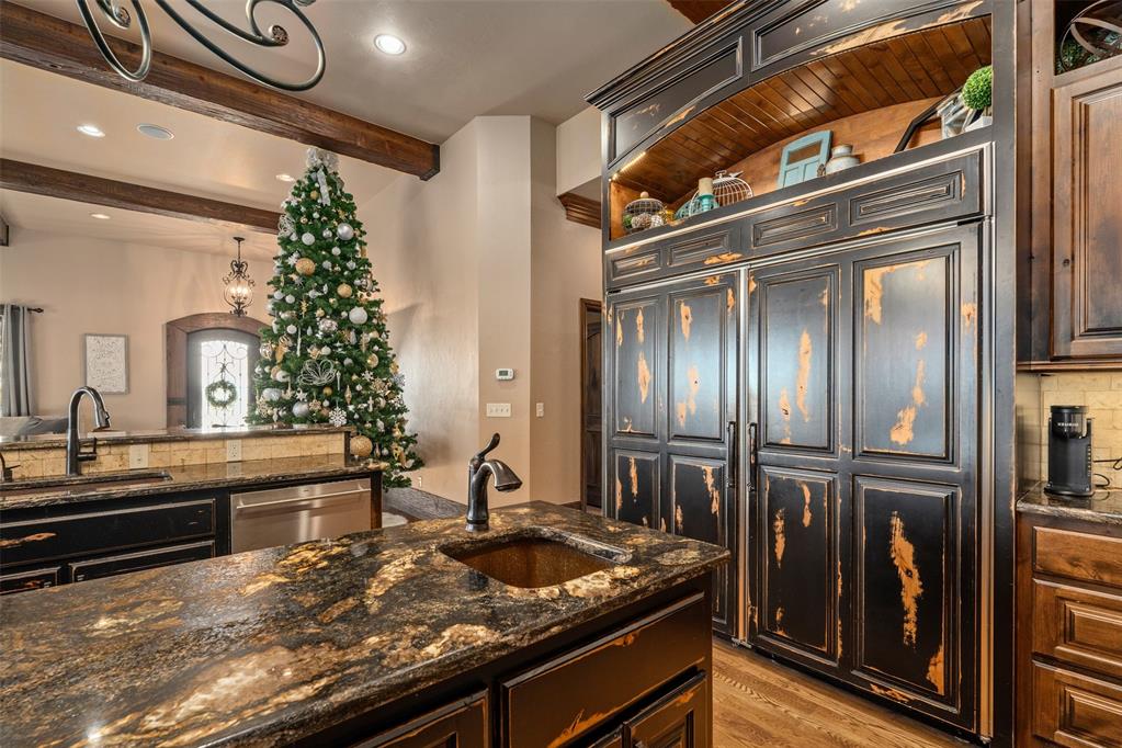 1155 County Street 2923