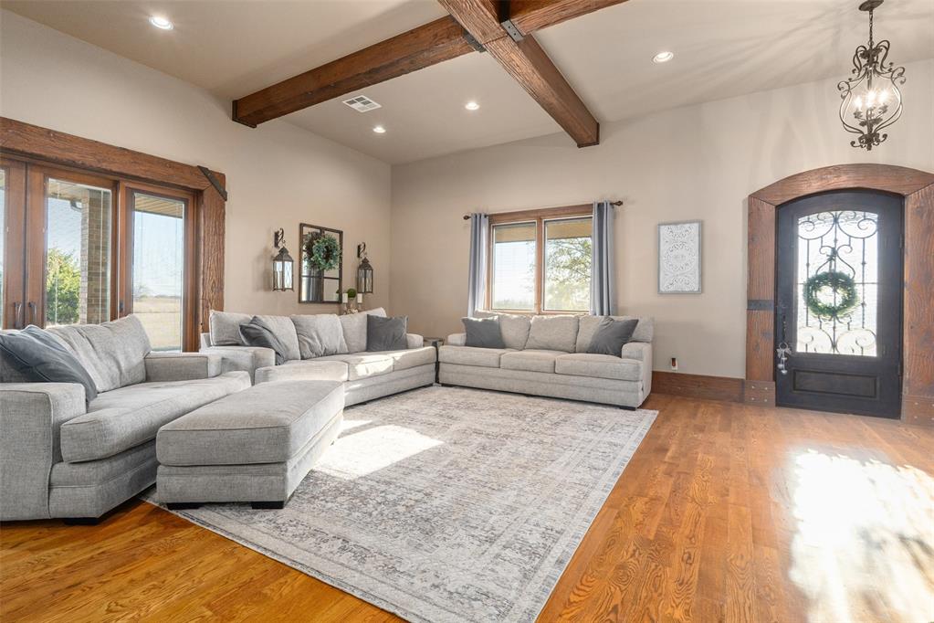 1155 County Street 2923