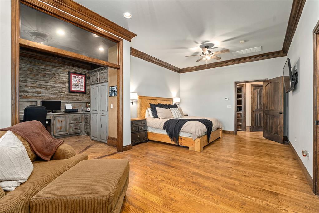 1155 County Street 2923