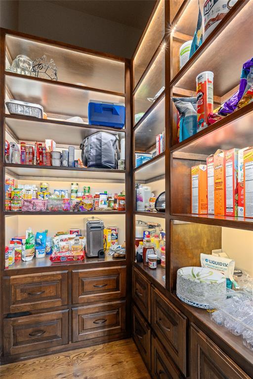 1155 County Street 2923