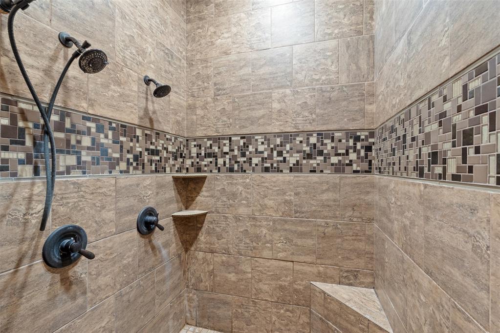 1155 County Street 2923