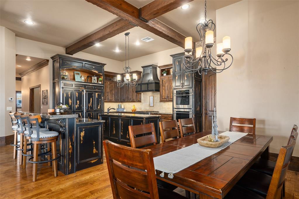 1155 County Street 2923