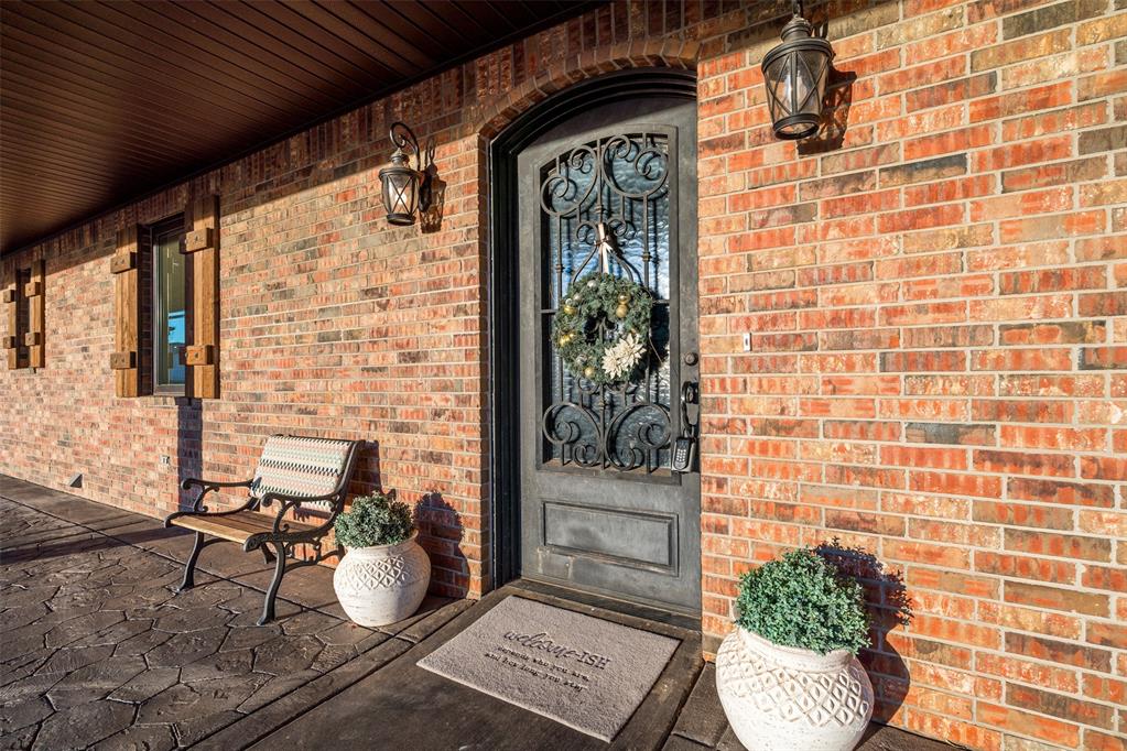 1155 County Street 2923