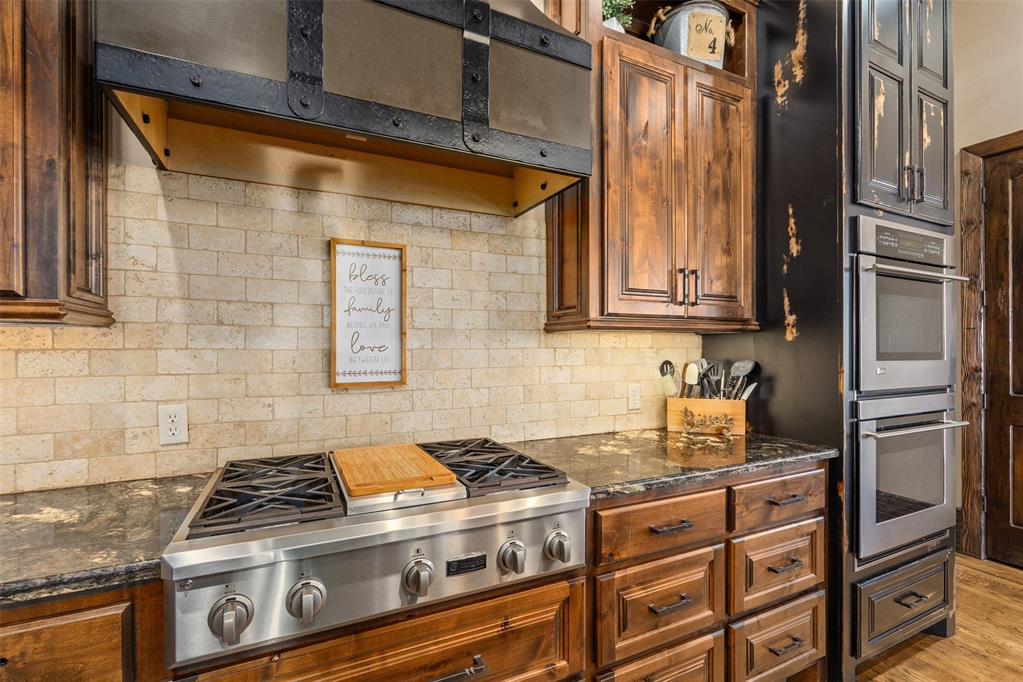 1155 County Street 2923