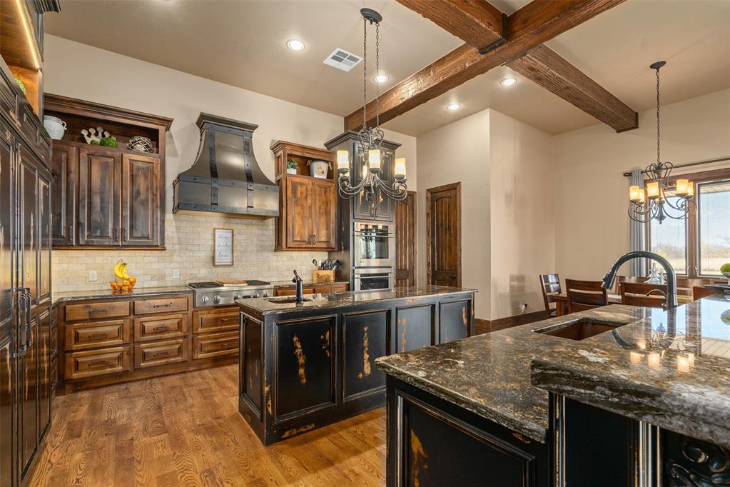 1155 County Street 2923