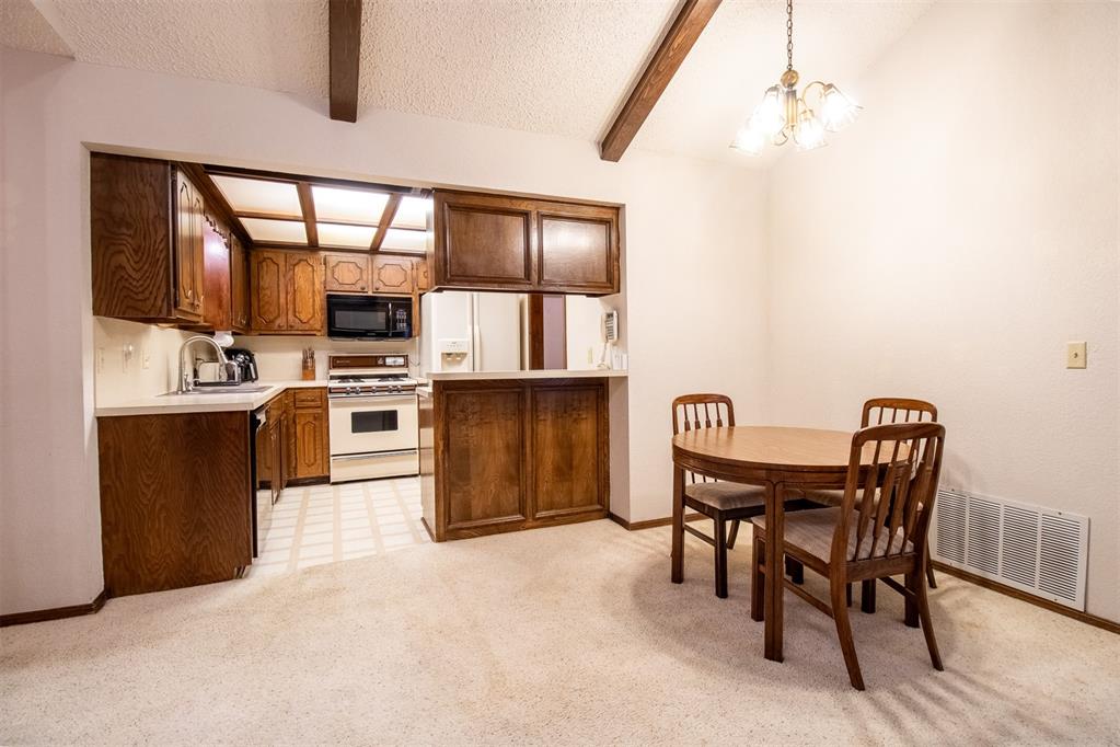 9244 Orange Drive