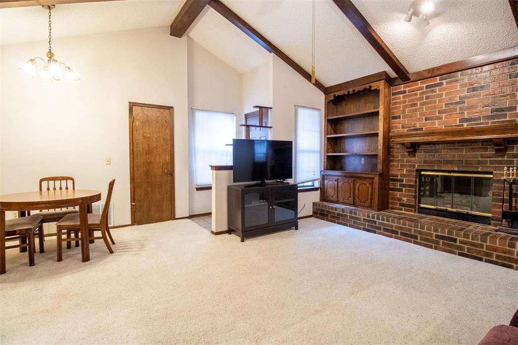 9244 Orange Drive