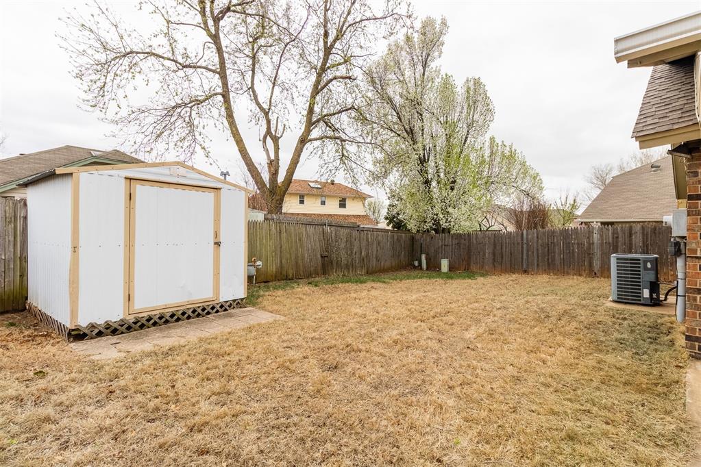 9244 Orange Drive