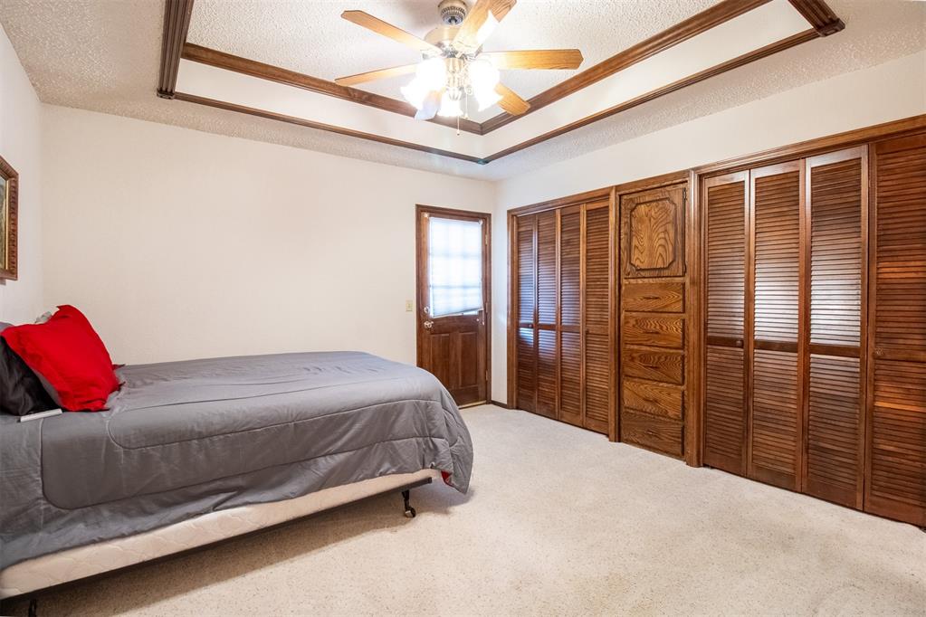 9244 Orange Drive