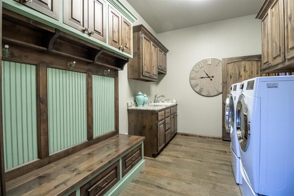 7202 North Shore Drive