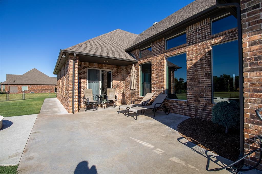 7202 North Shore Drive