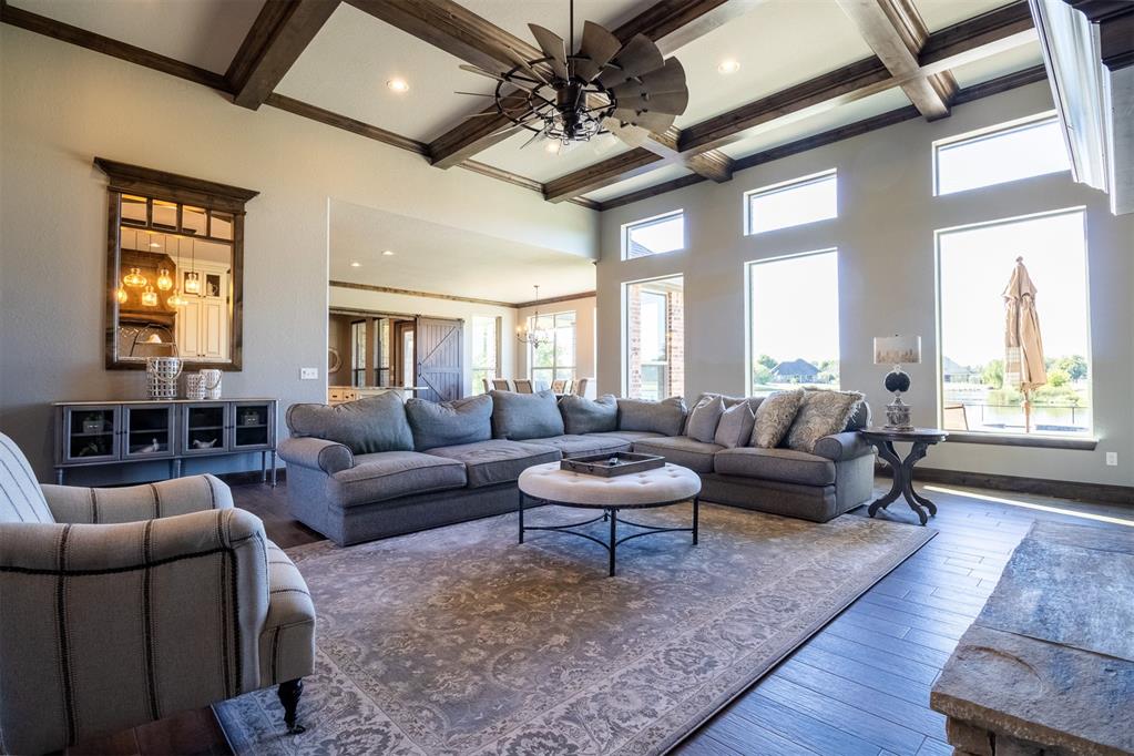 7202 North Shore Drive