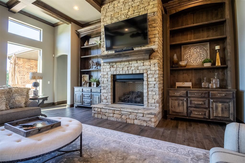 7202 North Shore Drive