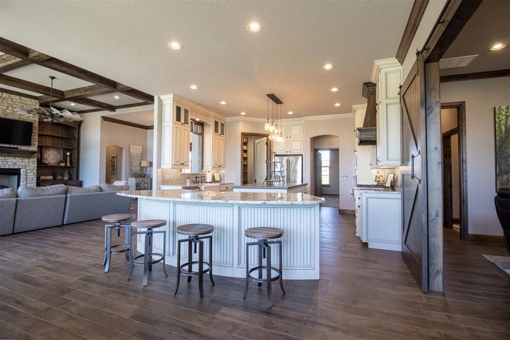 7202 North Shore Drive