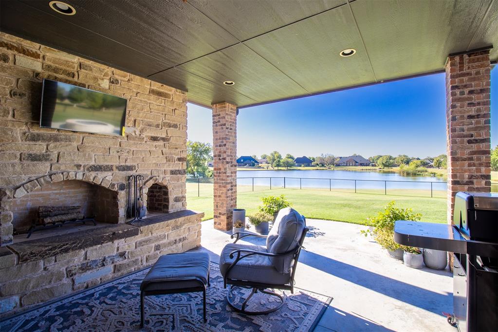 7202 North Shore Drive