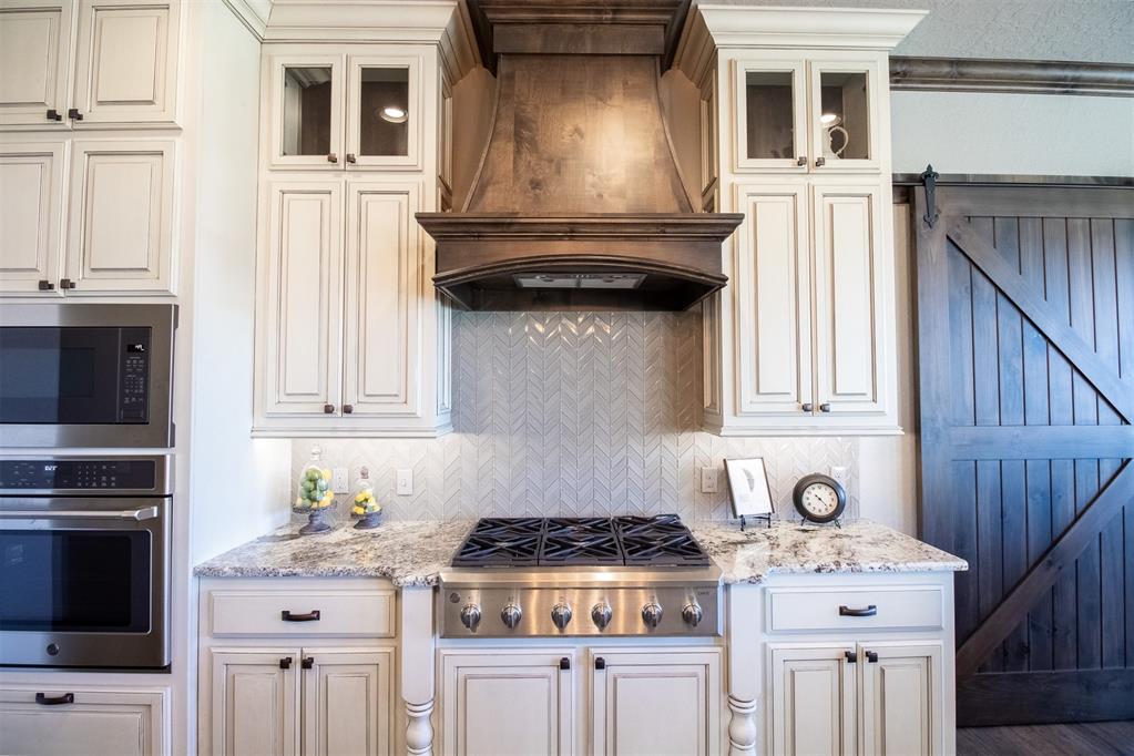 7202 North Shore Drive