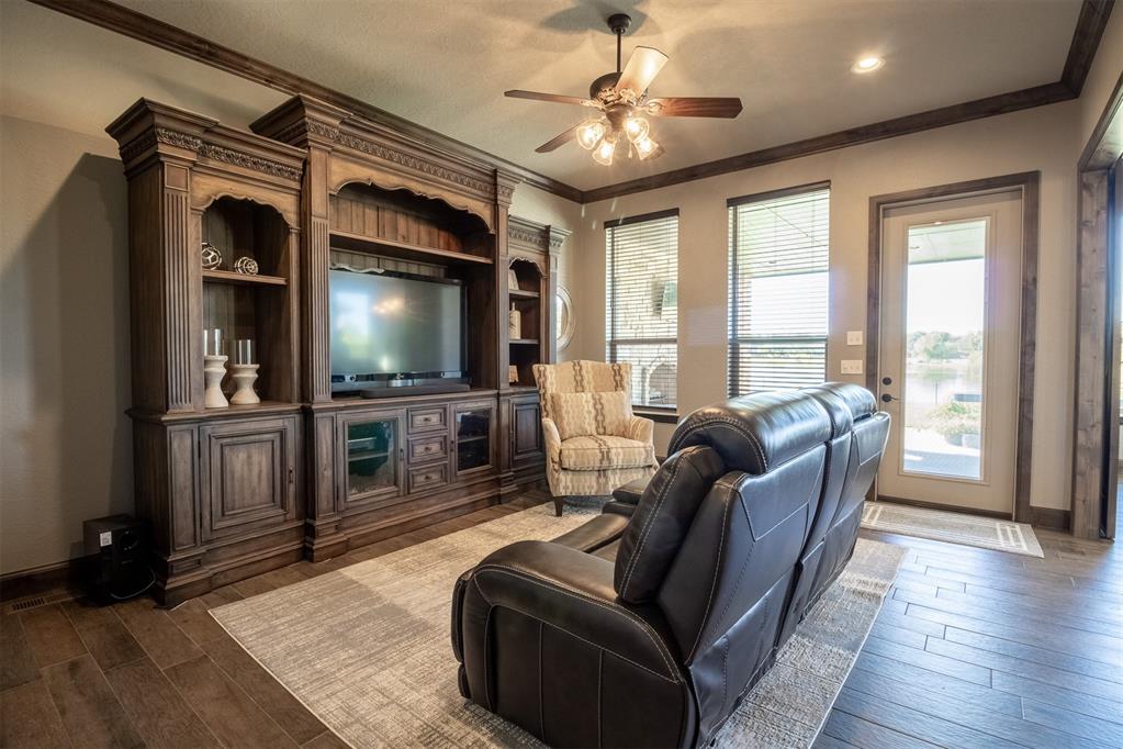 7202 North Shore Drive