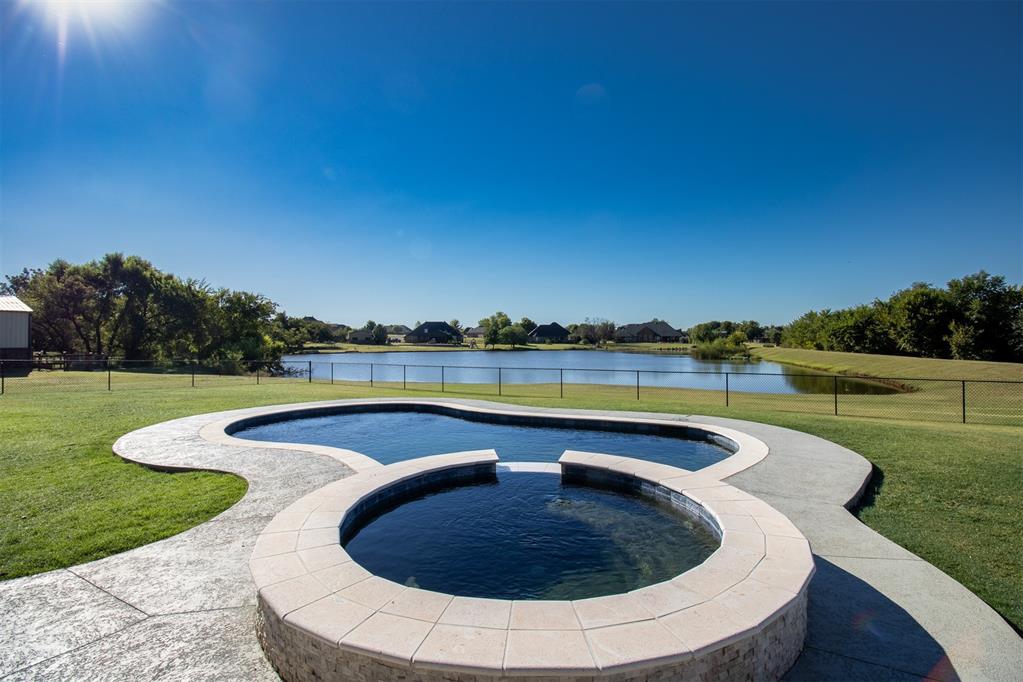 7202 North Shore Drive