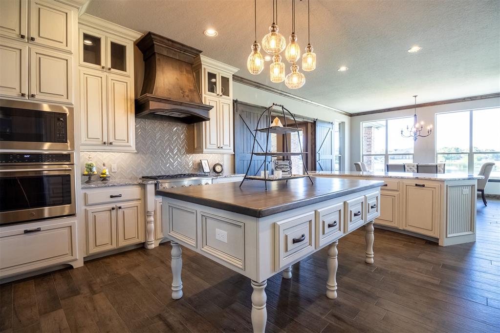 7202 North Shore Drive