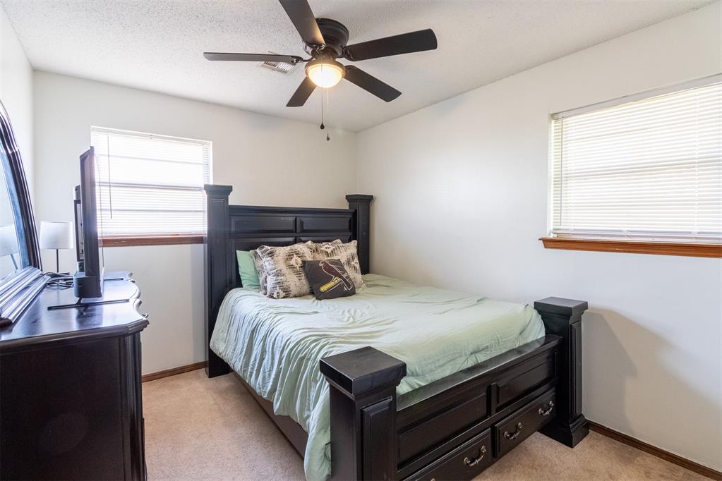 19 Red Oak Road