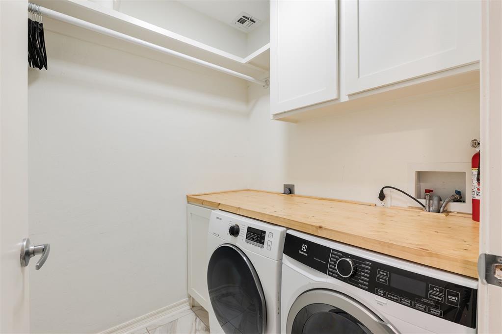 2525 NW 58th Street