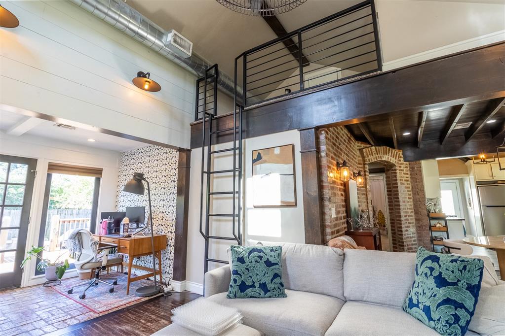 2228 NW 32nd Street