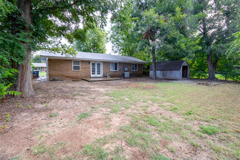 2236 Carlton Way