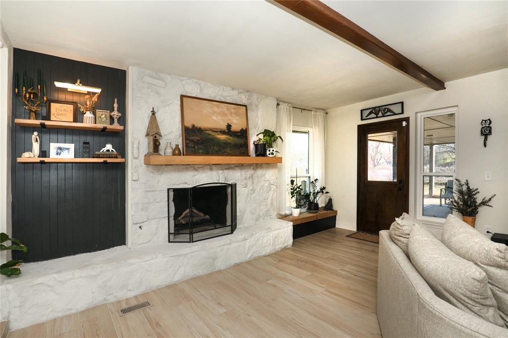 606 N Country Club Terrace