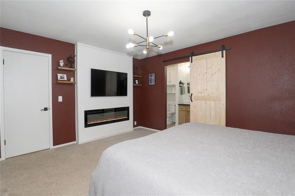 606 N Country Club Terrace