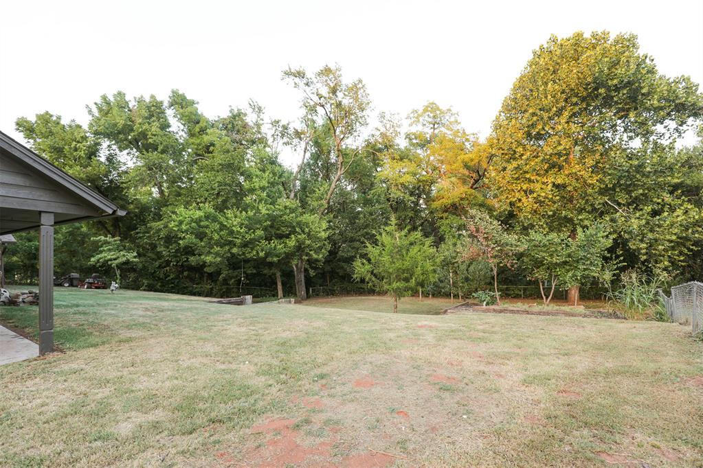 606 N Country Club Terrace