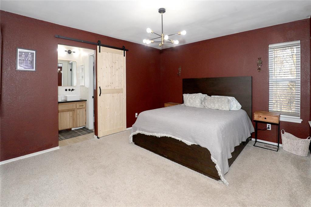 606 N Country Club Terrace