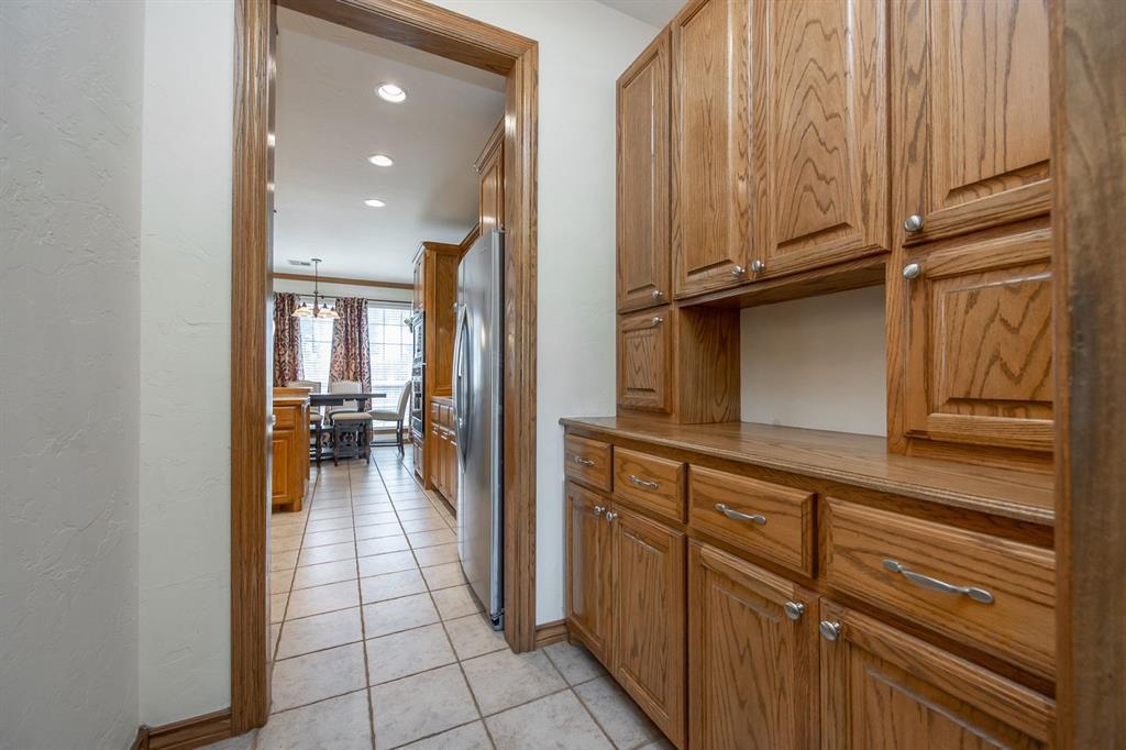 615 N Songbird Way