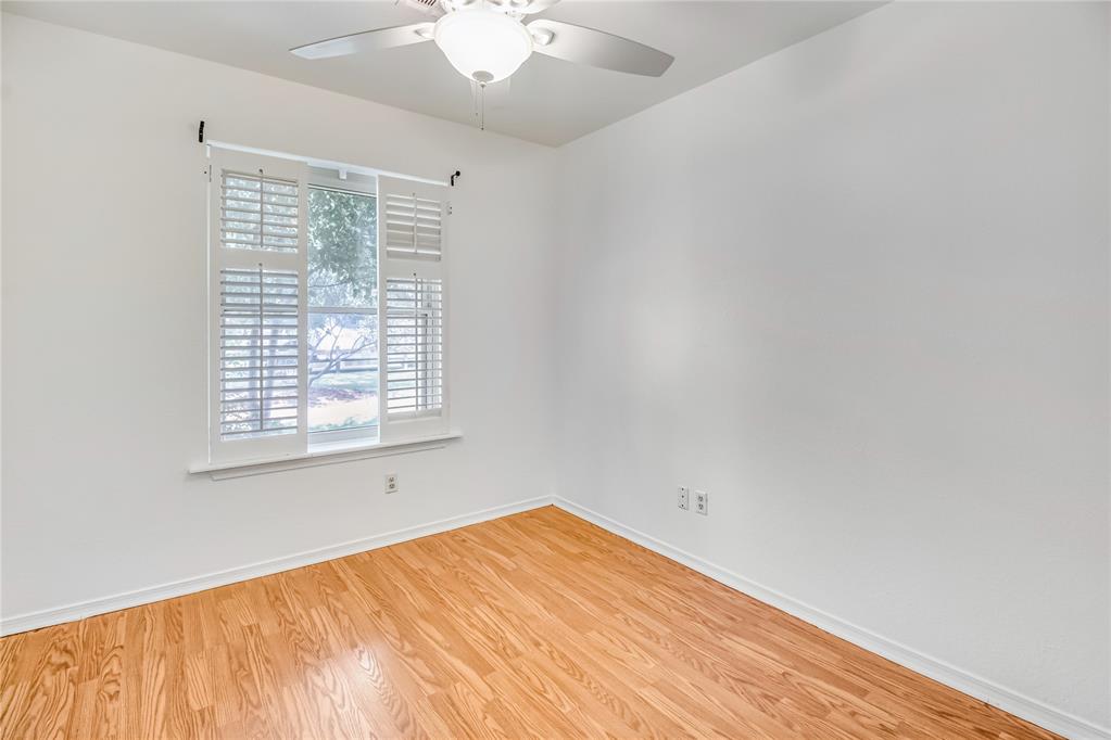 404 SW 1st Street