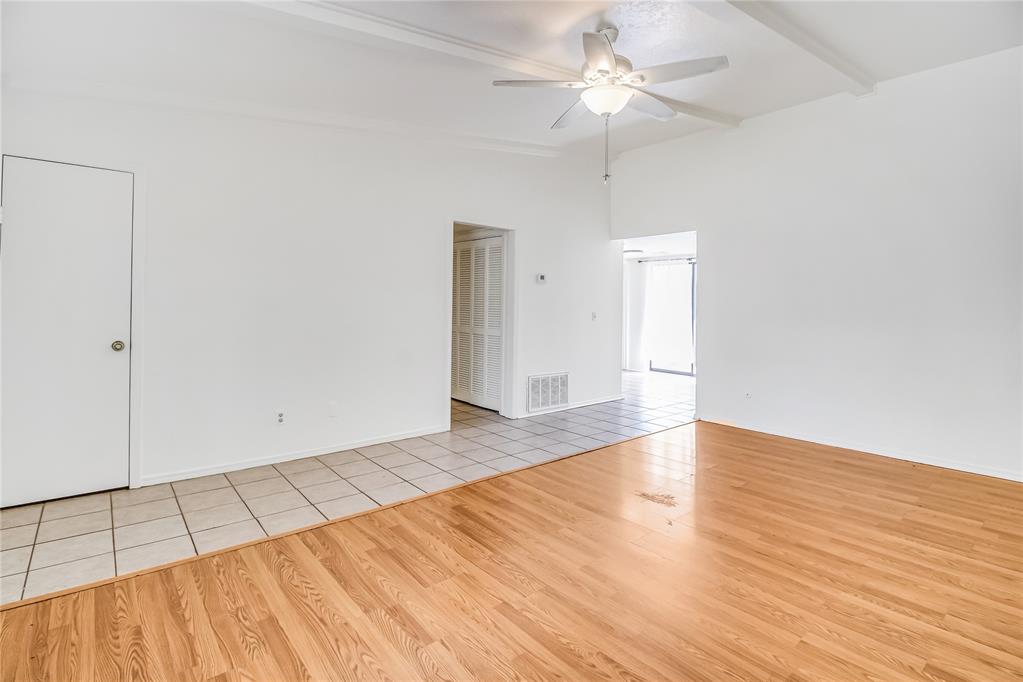 404 SW 1st Street