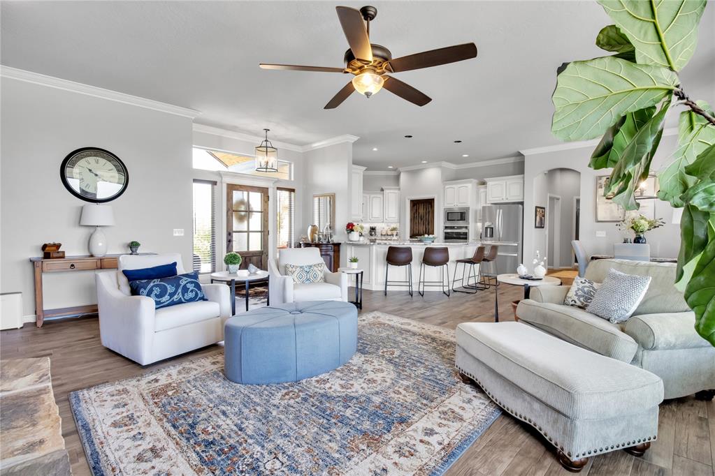 7135 Buck Drive