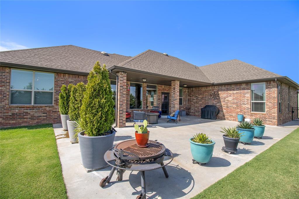 7135 Buck Drive