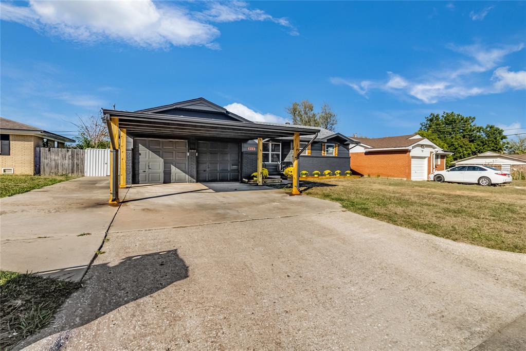 913 Holoway Drive