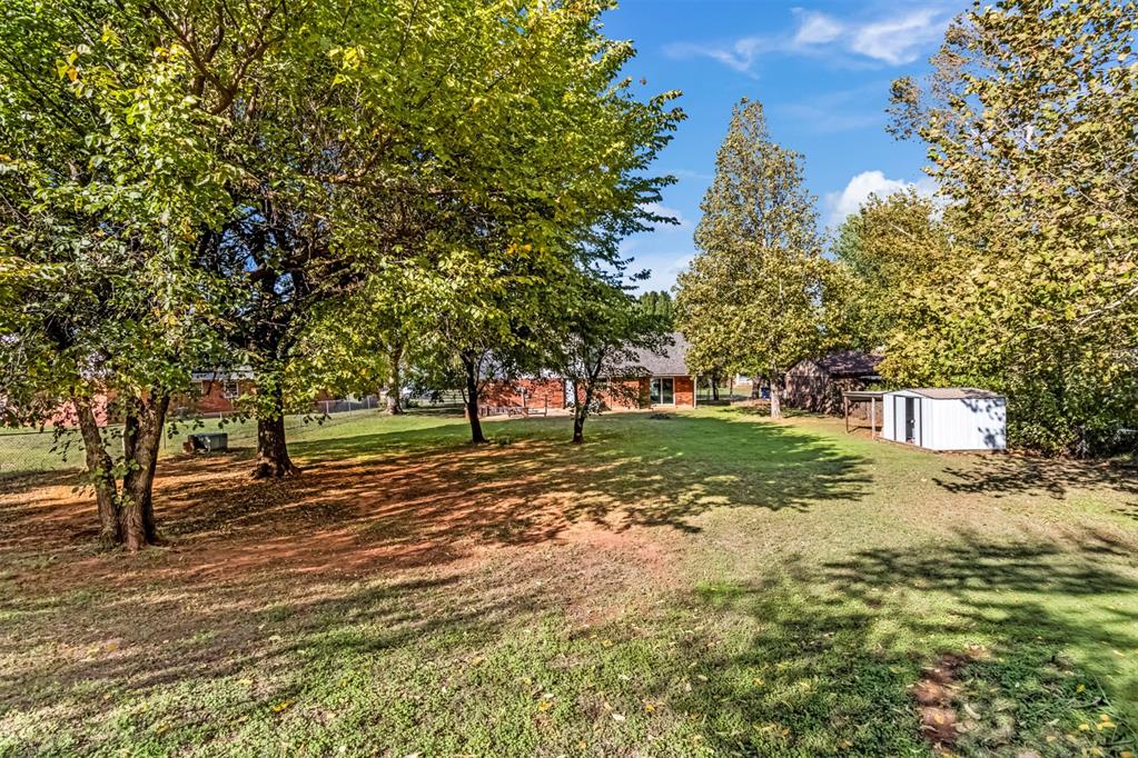324 E Carson Lane